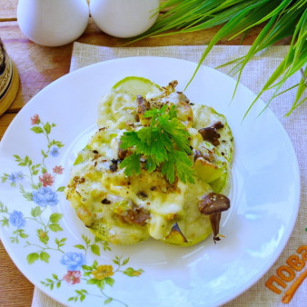 Кабачки с лисичками в духовке