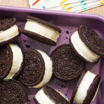 2-Ingredient Ice Cream Sandwiches