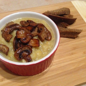 Пюре из нута с тыквой и грибами