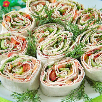 Лаваш с приправой из фасоли