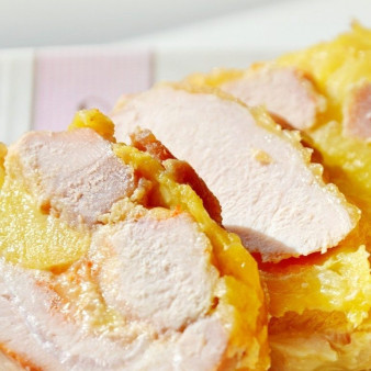 Мясо с ананасами