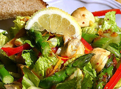 1. Этап. Салат из спаржи с грибами: Ну вот и всё - салат из спаржи с грибами можно подавать на стол! Приятного аппетита!:)