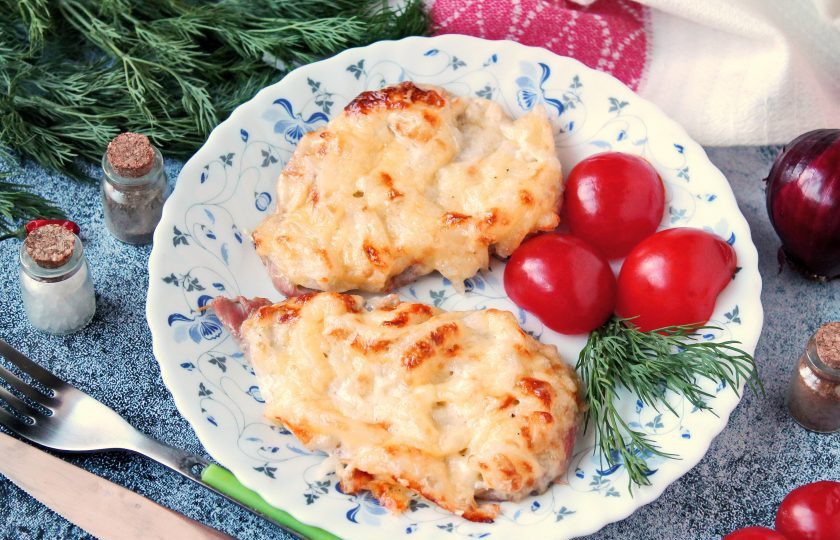 1. Этап. Мясо по-французски со свининой: Приятного аппетита!