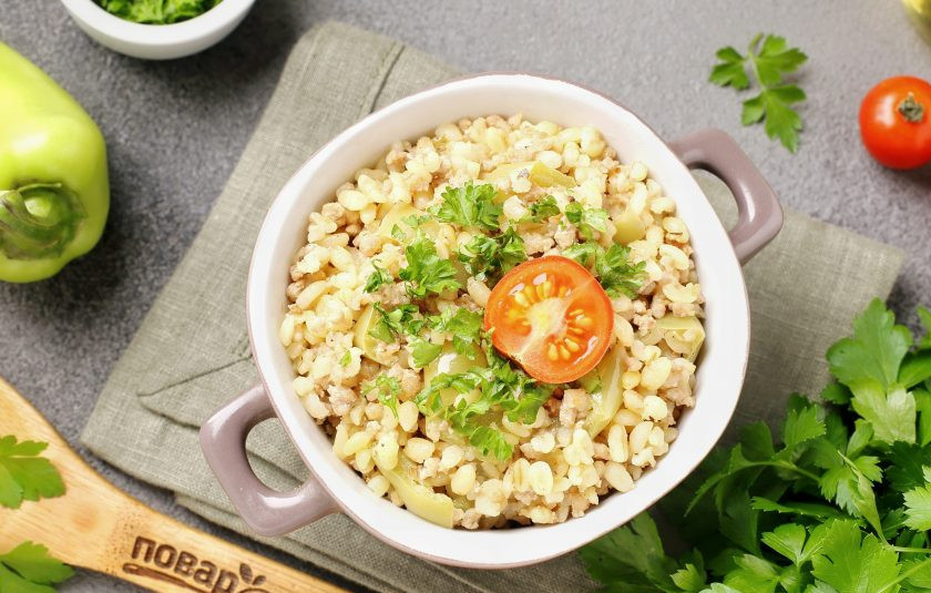 1. Этап. Булгур с фаршем, сладким перцем и сметаной: Приятного аппетита!