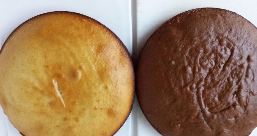 1. Этап. Бисквитный торт Графские развалины: 9. Выпекаю бисквит в разогретом до 175 градусов духовом шкафу 30 минут, затем достаю из форм и остужаю.