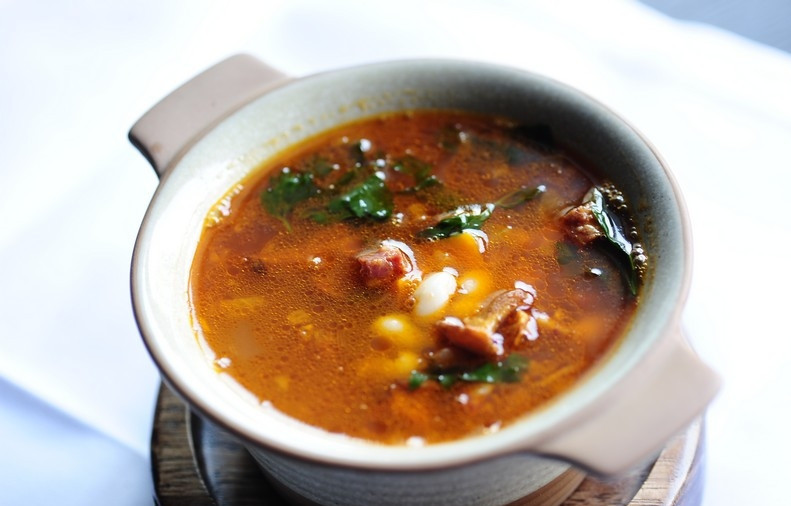 1. Этап. Суп из лисичек с фасолью: Приятного аппетита!