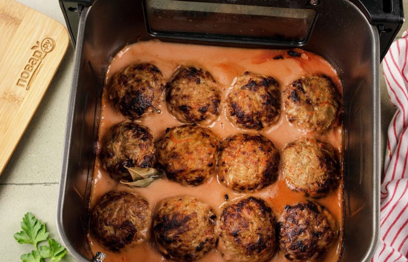 1. Этап. Ленивые голубцы в аэрогриле: Готовьте при температуре 180 градусов 40 минут. Затем не открывая, дайте постоять ещё 10 минут.