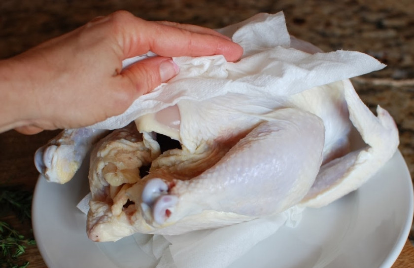 1. Этап. Курица запеченная в лимонном маринаде: Курицу помыть и обсушить.