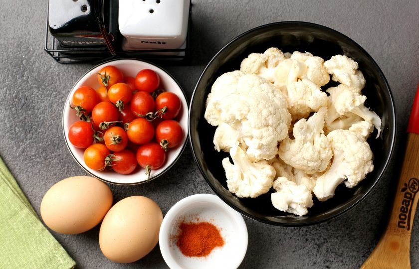 1. Этап. Запеканка из цветной капусты диетическая: Подготовьте все ингредиенты.