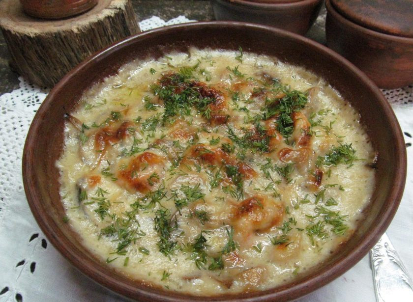 1. Этап. Рыбная скоблянка с креветками: Запекайте минут 25-30 при температуре 180 градусов.