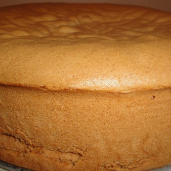 Бисквит со сметаной