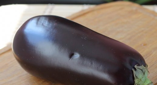 1. Этап. Печень с овощами: Баклажан моем.