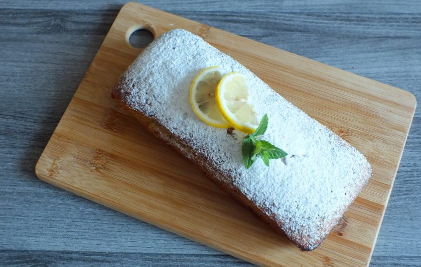 1. Этап. Лимонный кекс с мятой: Оформите кекс по желанию и подавайте к столу.