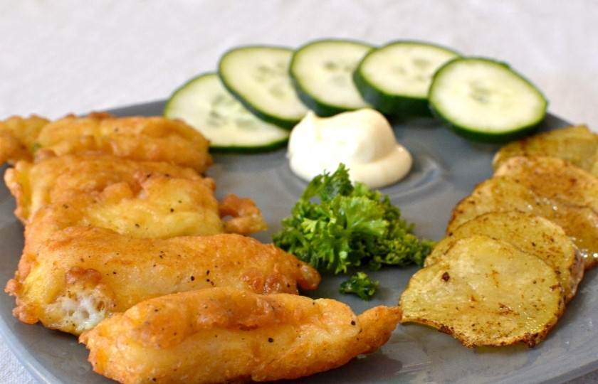 1. Этап. Рыба и чипсы: Рыба и чипсы подаются с вашими любимыми соусами.