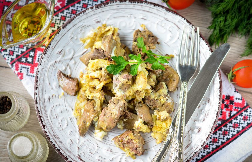 1. Этап. Куриная печень по-румынски: Приятного аппетита!