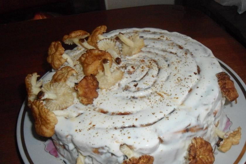 1. Этап. Торт с курагой: Торт украсить.