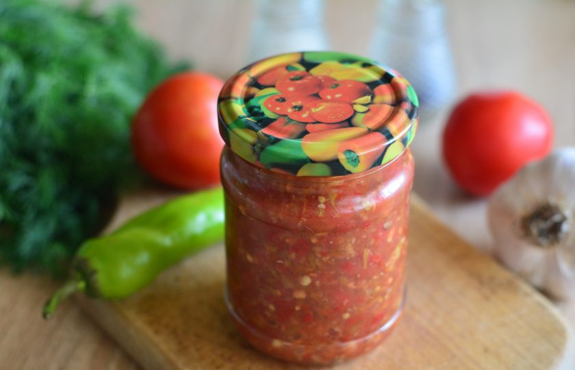 1. Этап. Горлодер на зиму без хрена: Закрутите банки крышками и храните горлодер до зимы в холодильнике. Приятного аппетита!