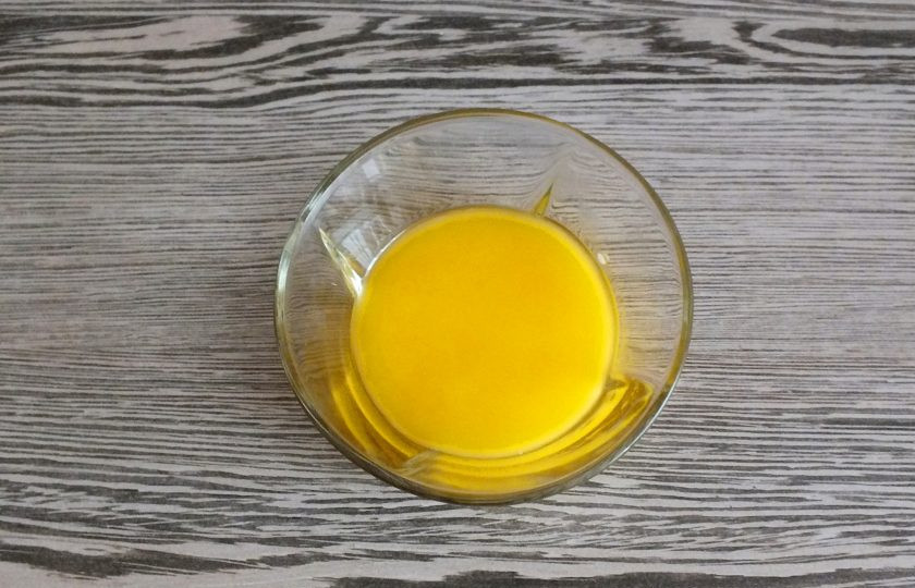 1. Этап. Ленивые булочки: Растопите маргарин. Охладите.