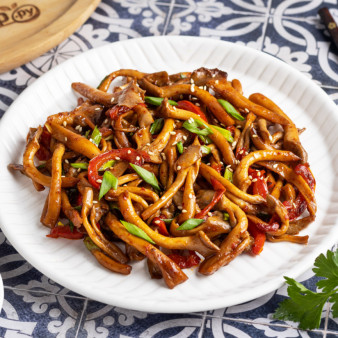 Грибы вешенки в остром соусе по-японски