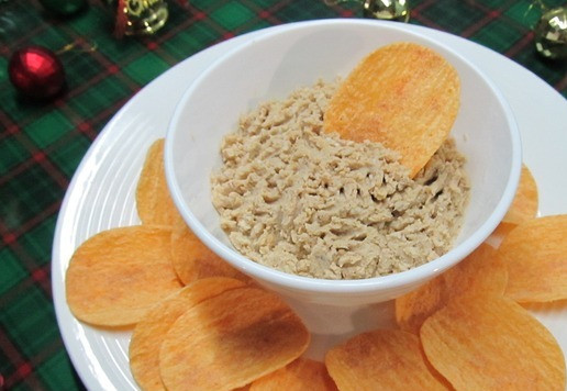 1. Этап. Паштет с нутом: Паштет можно подать в вазочке с чипсами или хлебцами.