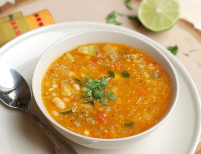 1. Этап. Суп с киноа: Подавать готовый суп можно тоже с лаймом или лимоном. Приятного аппетита!