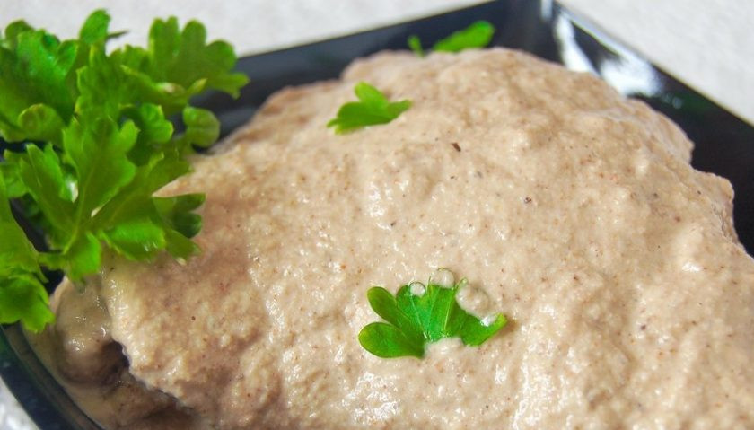 1. Этап. Сациви с курицей по-грузински: Подавайте блюдо спустя 1-2 минуты после охлаждения. Приятного аппетита!