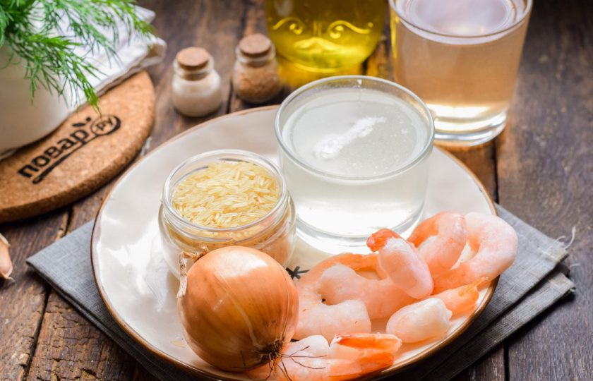 1. Этап. Ризотто с креветками: Подготовьте все ингредиенты.