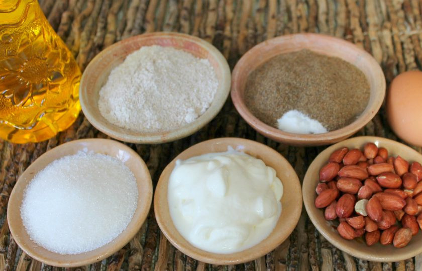 1. Этап. Оладьи из льняной муки: Подготовим ингредиенты.