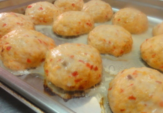 1. Этап. Куриные биточки: Запекаем биточки в духовке примерно 15-18 минут.