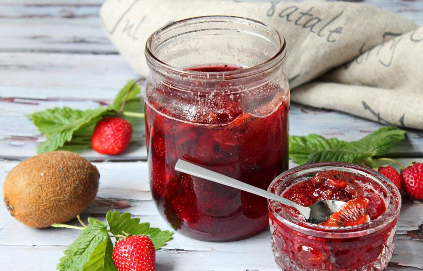 1. Этап. Варенье из клубники с киви: Приятного аппетита!