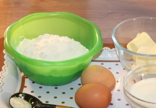 1. Этап. Вкусные ракушки с начинкой из индейки: 1. Подготовим продукты для теста.