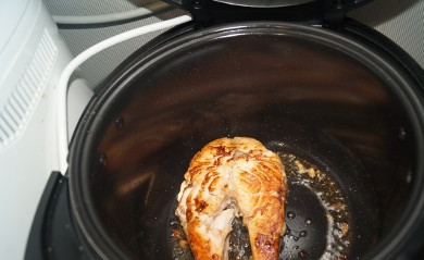 1. Этап. Жареная семга в мультиварке: 5. В режиме выпечки выставьте время — 15 минут. Прожарьте вторую сторону. Теперь вы знаете, как приготовить жареную семгу в мультиварке. Попробуйте самостоятельно поджарить ее дома, воспользовавшись этим рецептом. Приятного аппетита!