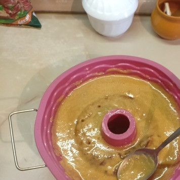 1. Этап. Кекс на вареной сгущенке: *