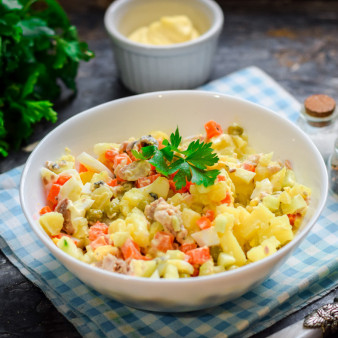 Оливье с горбушей