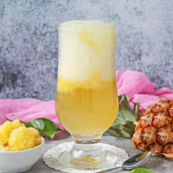 Ананасовый пунш с шампанским