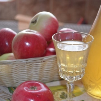 Самогон на яблоках