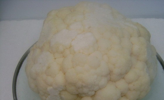 1. Этап. Мясо с цветной капустой в мультиварке: 1. Заранее нужно отварить соцветия цветной капусты до полуготовности.