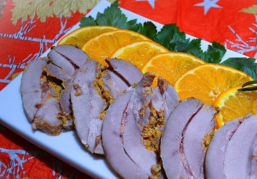 1. Этап. Буженина из индейки в соусе: Отличная нарезка.