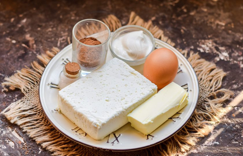 1. Этап. Варшавский сырник: Подготовьте все ингредиенты.