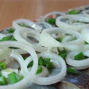 Селедка под соусом