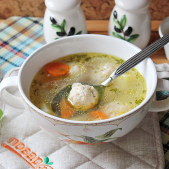 Суп с пшеном и фрикадельками