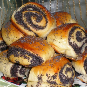 Булочки из слоеного дрожжевого теста