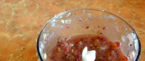 1. Этап. Варенье из крыжовника черенками: 4. Измельчаем в блендере крыжовник черенками. Пару веточек можно оставить для украшения.