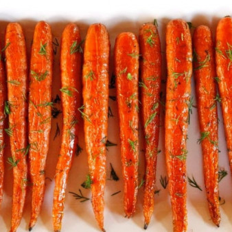 Запечённая морковь с укропом
