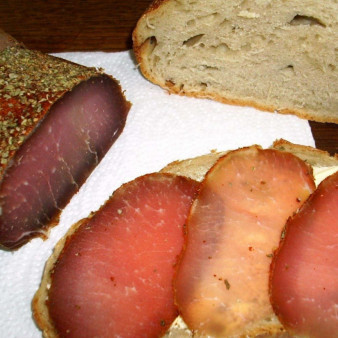 Вяленая свинина со специями